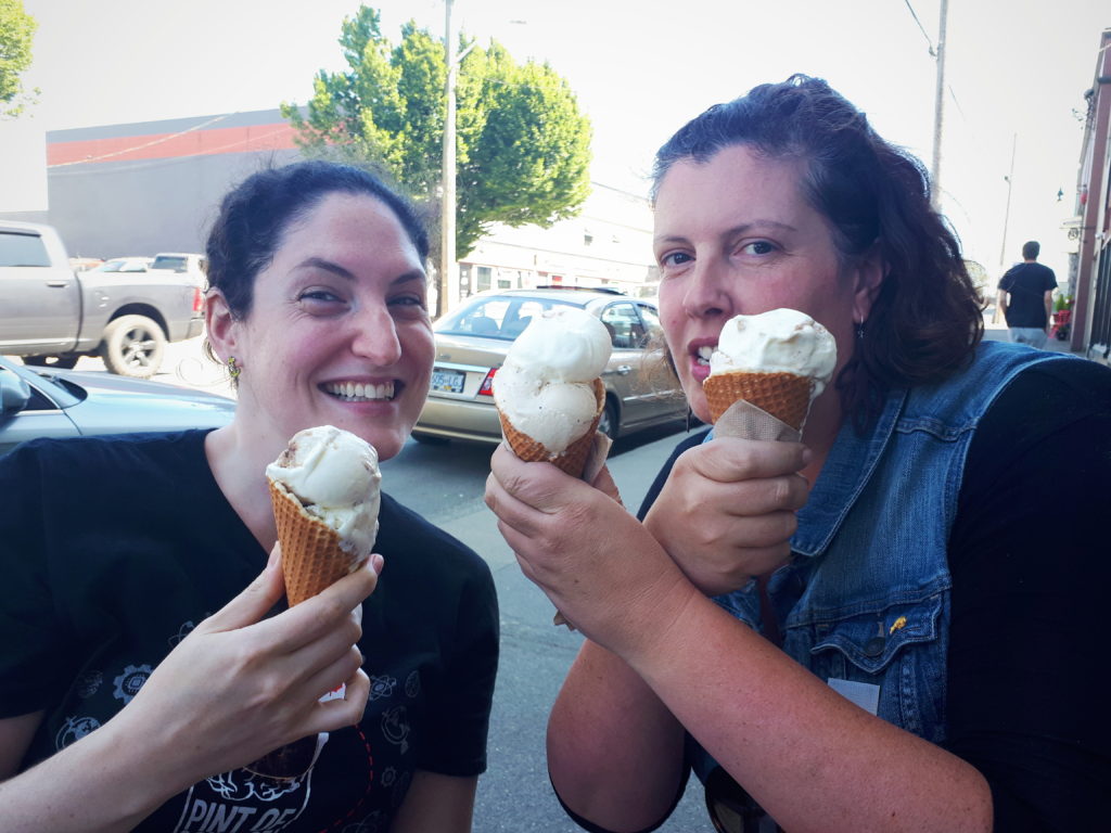 Jenn and Annabel holding ice cream cones at Parachute Ice Cream